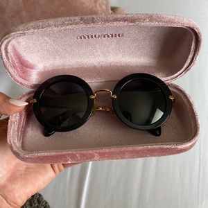 Miu Miu Round sunglasses